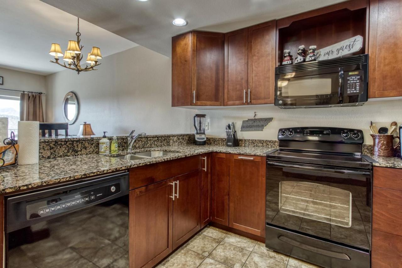 פיג'ן פורג' Gorgeous 2Bd 2Bth Condo With Mountain Views Pool Hot Tub Game Room Close To Parkway מראה חיצוני תמונה