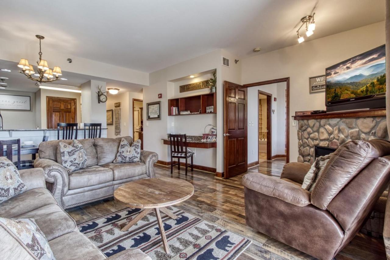 פיג'ן פורג' Gorgeous 2Bd 2Bth Condo With Mountain Views Pool Hot Tub Game Room Close To Parkway מראה חיצוני תמונה