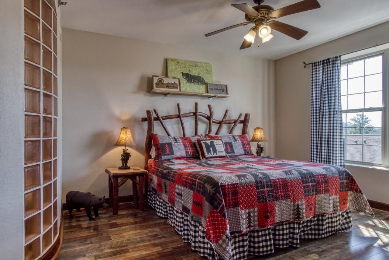 פיג'ן פורג' Gorgeous 2Bd 2Bth Condo With Mountain Views Pool Hot Tub Game Room Close To Parkway מראה חיצוני תמונה