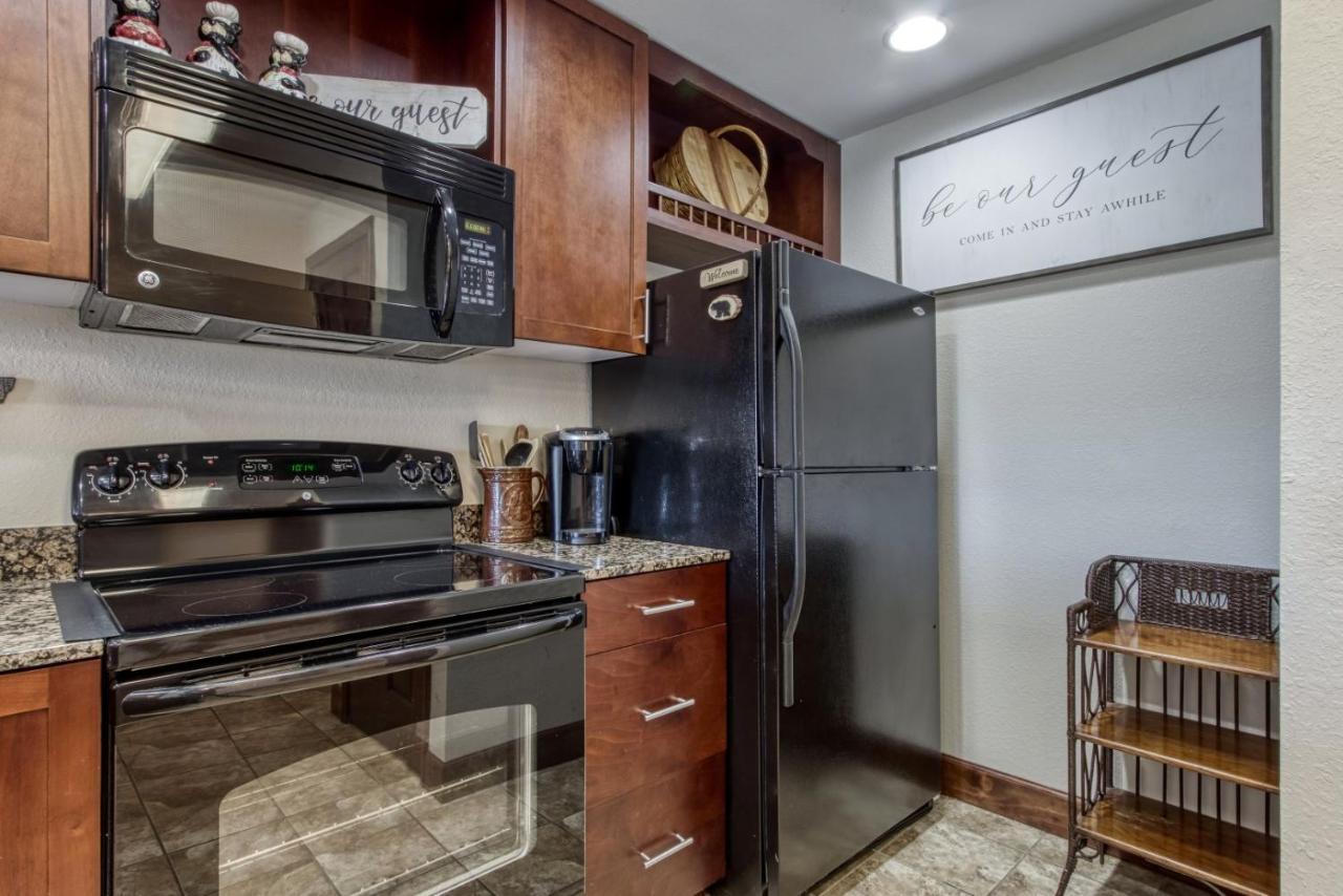 פיג'ן פורג' Gorgeous 2Bd 2Bth Condo With Mountain Views Pool Hot Tub Game Room Close To Parkway מראה חיצוני תמונה